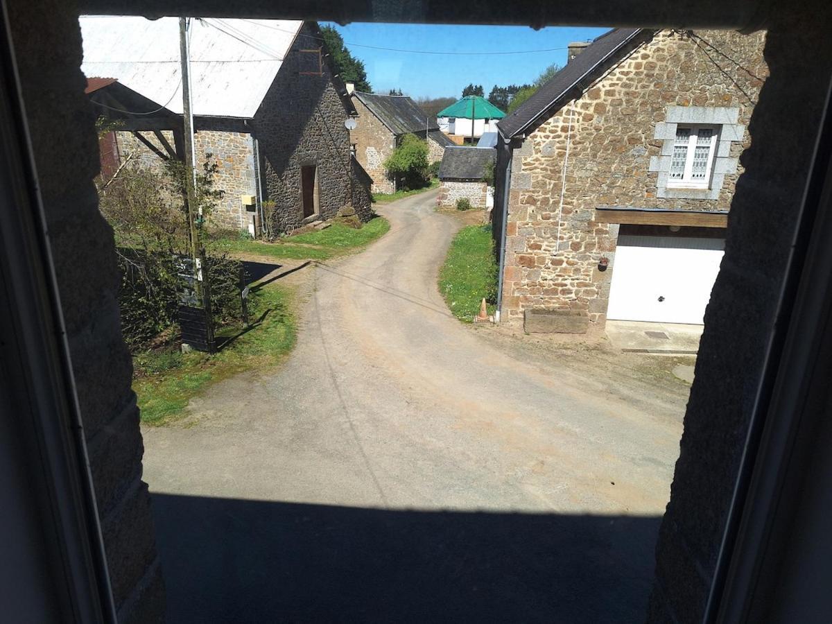 Au Lutin Pommé - Maison de vacances Bretagne Mellé Esterno foto